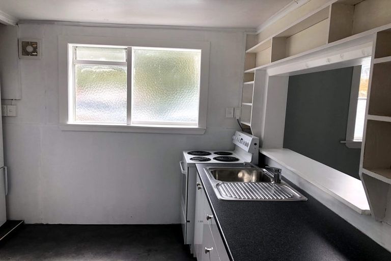 Photo of property in 39 Hall Street, Newtown, Wellington, 6021