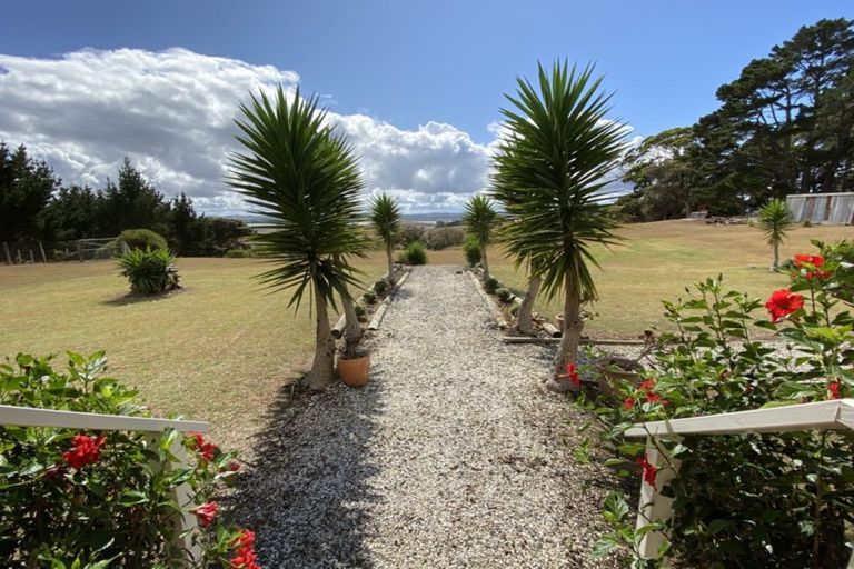 Photo of property in 2906 Pouto Road, Te Kopuru, 0391