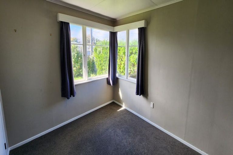 Photo of property in 37 Reid Avenue, Hawera, 4610