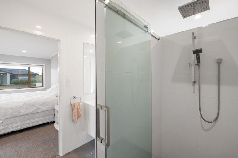 Photo of property in 18 Batten Drive, Flagstaff, Hamilton, 3210