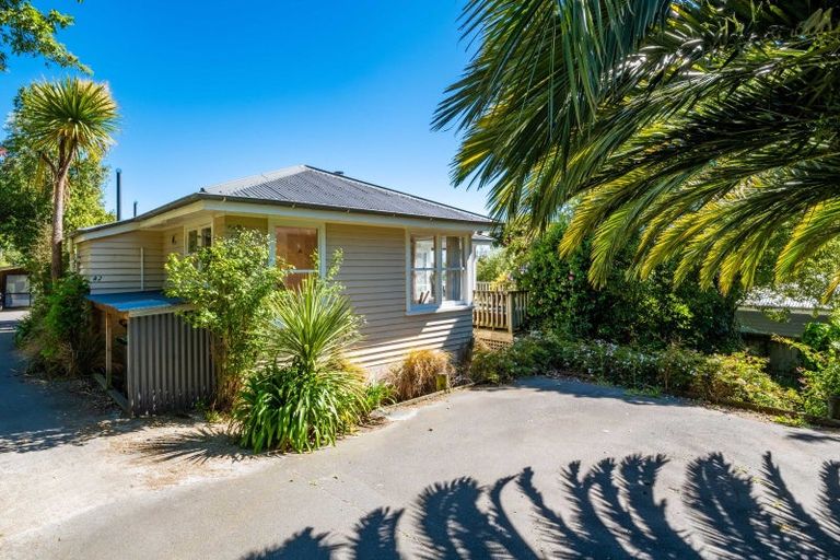 Photo of property in 82 Martindales Road, Heathcote Valley, Christchurch, 8022