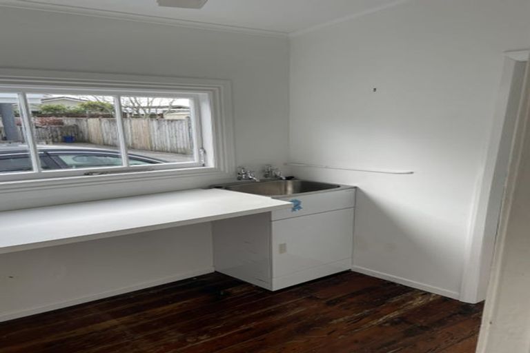 Photo of property in 1/30 Bulteel Street, New Plymouth, 4310