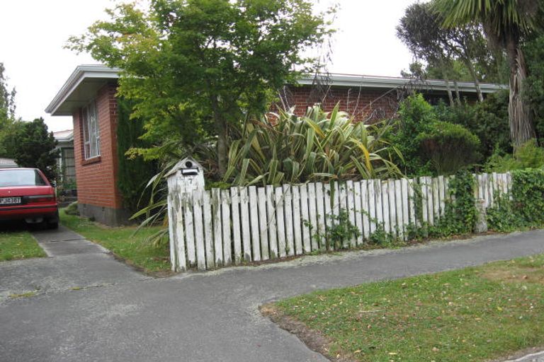 Photo of property in 7 Milnebank Street, Upper Riccarton, Christchurch, 8041