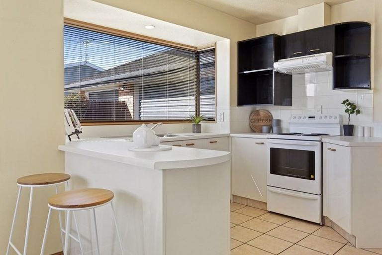 Photo of property in 5 Cunningham Place, Halswell, Christchurch, 8025