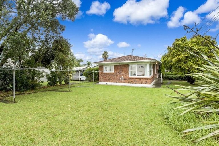 Photo of property in 1/32 Old Lake Road, Narrow Neck, Auckland, 0624