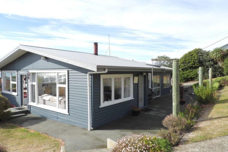 Photo of property in 1 Spiers Street, Kakanui, Oamaru, 9495