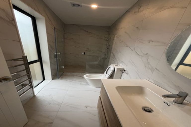 Photo of property in 5b Breeze Lane, Silverdale, 0932