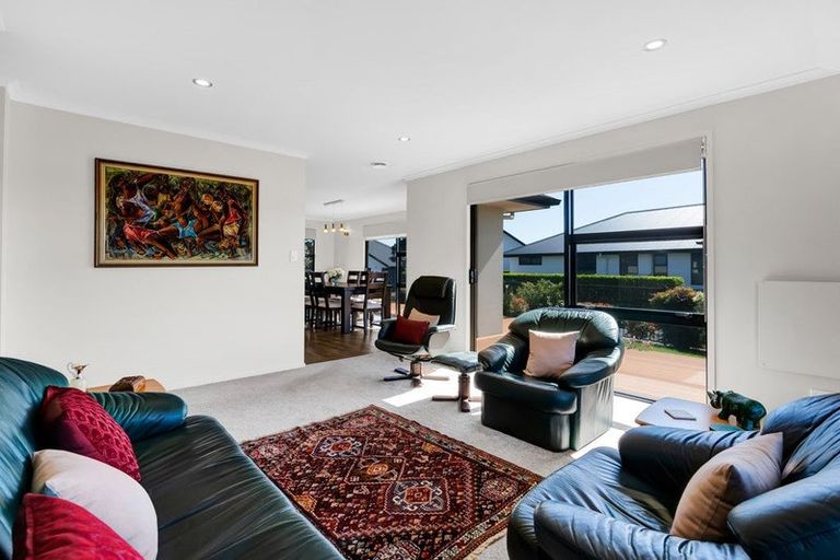 Photo of property in 49 Links Drive, Waiwhakaiho, New Plymouth, 4312