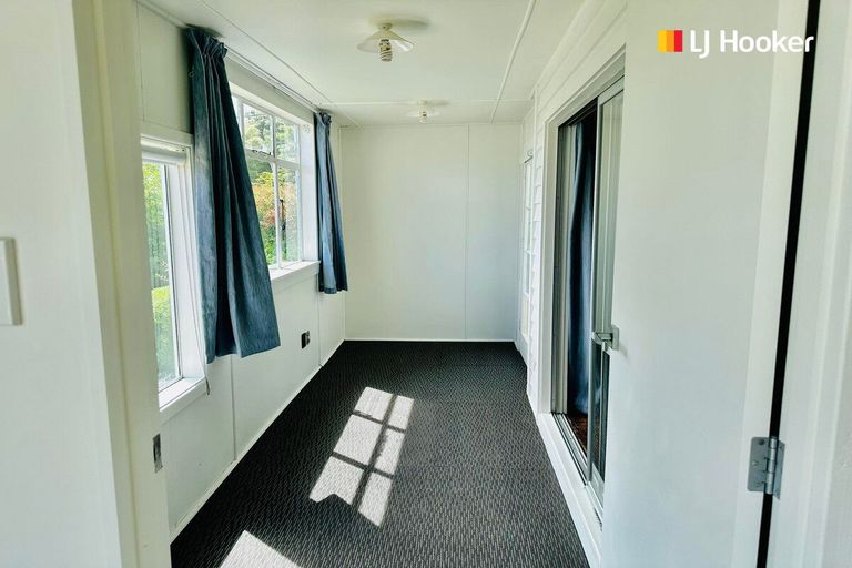 Photo of property in 6 Bewley Avenue, Macandrew Bay, Dunedin, 9014