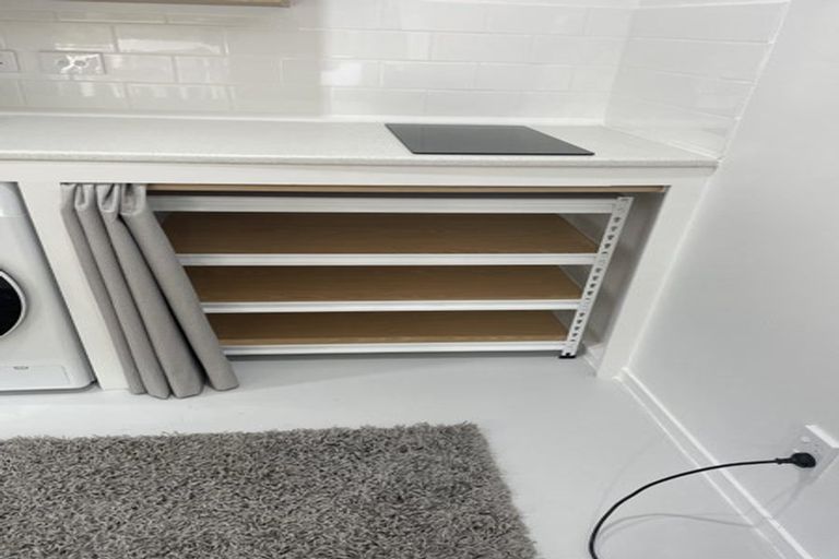 Photo of property in 106 Scenic Drive, Titirangi, Auckland, 0604