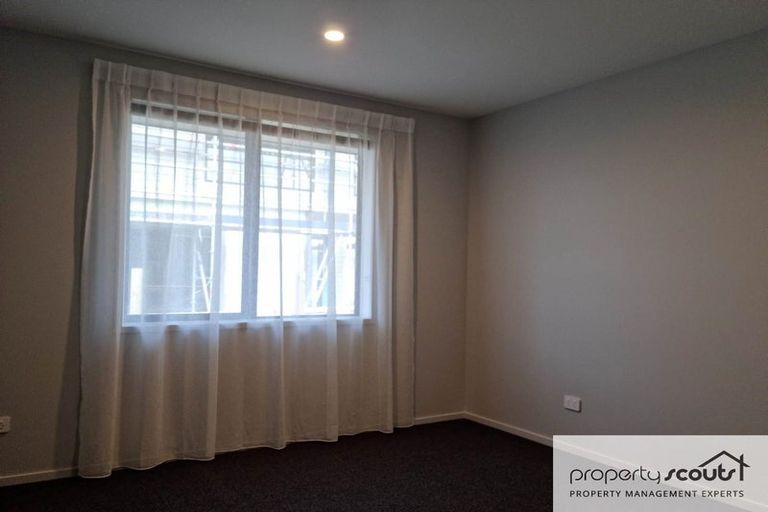Photo of property in 3 Vogue Circle, Vogeltown, New Plymouth, 4310