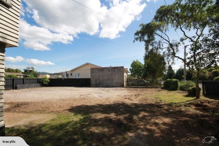 Photo of property in 6 Lee Road, Hannahs Bay, Rotorua, 3010