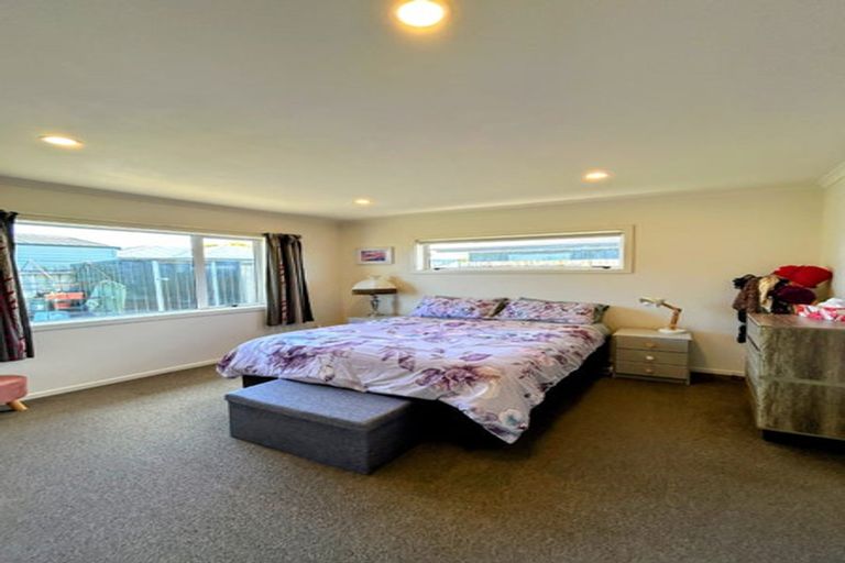Photo of property in 10 Wescombe Grove, Feilding, 4702