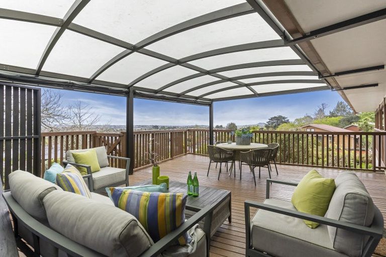 Photo of property in 7 Luana Way, Bucklands Beach, Auckland, 2014