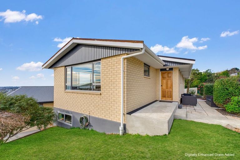 Photo of property in 1/14a Millhill Lane, Huntsbury, Christchurch, 8022