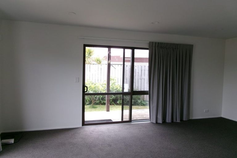 Photo of property in 15a Churchill Terrace, Waiuku, 2123