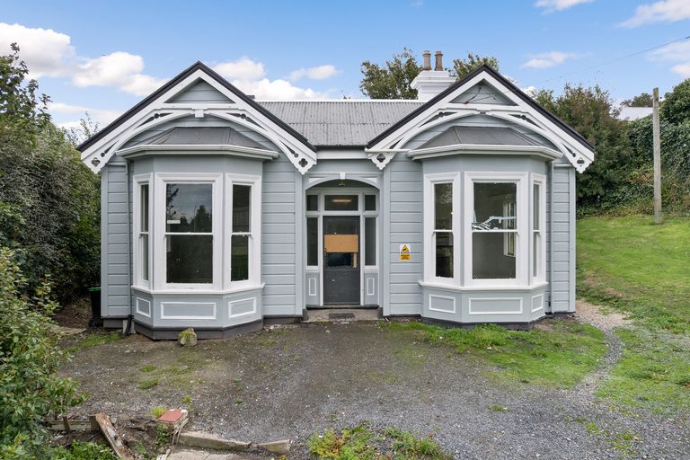 Photo of property in 76 South Road, The Glen, Dunedin, 9011