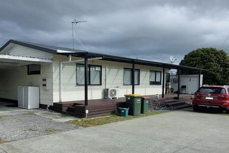 Photo of property in 3/25 Takanini Road, Takanini, 2112