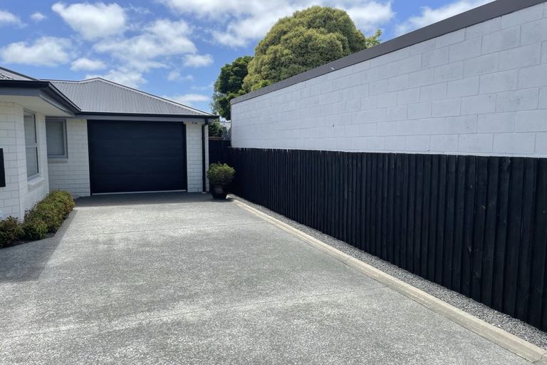 Photo of property in 3/502 Harewood Road, Harewood, Christchurch, 8051