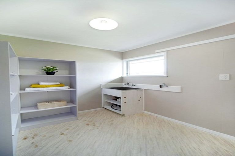 Photo of property in 15 Harford Place, Pakuranga Heights, Auckland, 2010