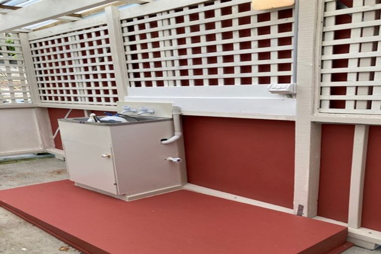 Photo of property in 2/25 Bonita Avenue, Stanmore Bay, Whangaparaoa, 0932