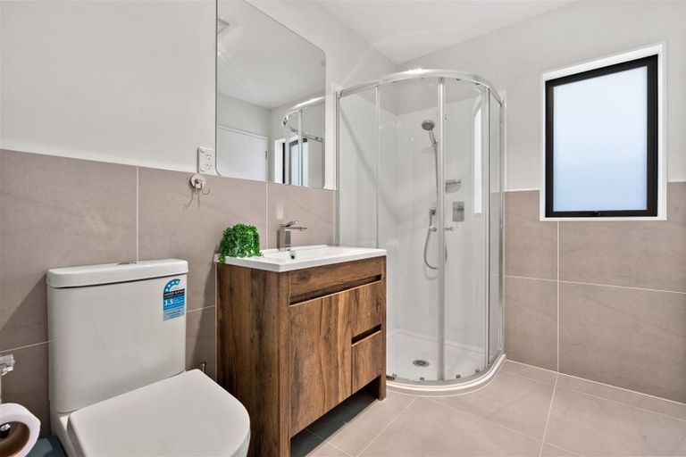 Photo of property in 8 Silver Beech Street, Takanini, 2110