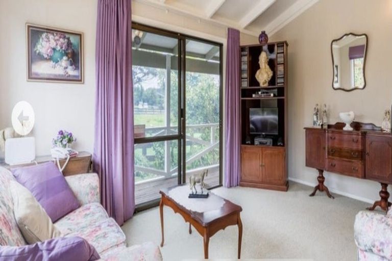 Photo of property in 112 Cossey Road, Drury, 2577