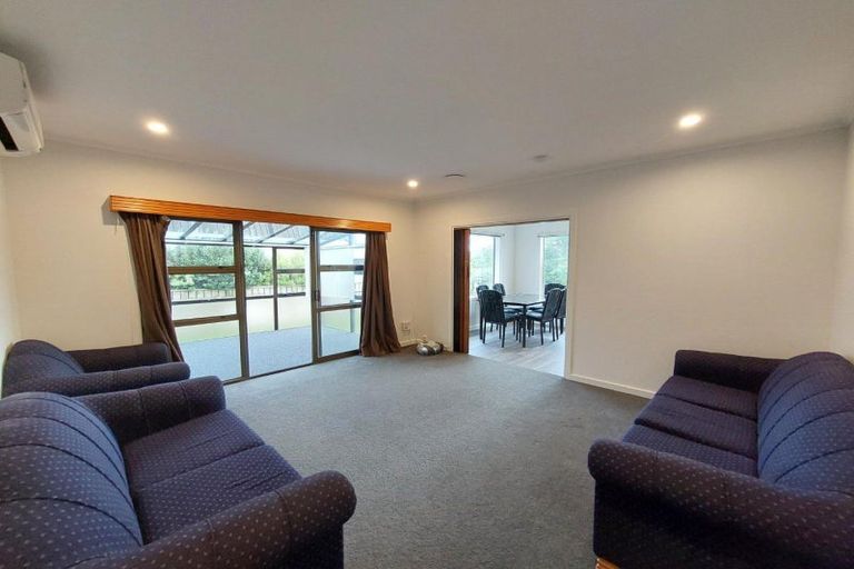 Photo of property in 157a Seaview Road, Westown, New Plymouth, 4310