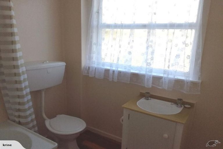 Photo of property in 46 Merton Street, Trentham, Upper Hutt, 5018