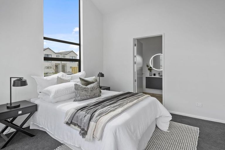 Photo of property in 2/1 Hebe Lane, Northwood, Christchurch, 8051