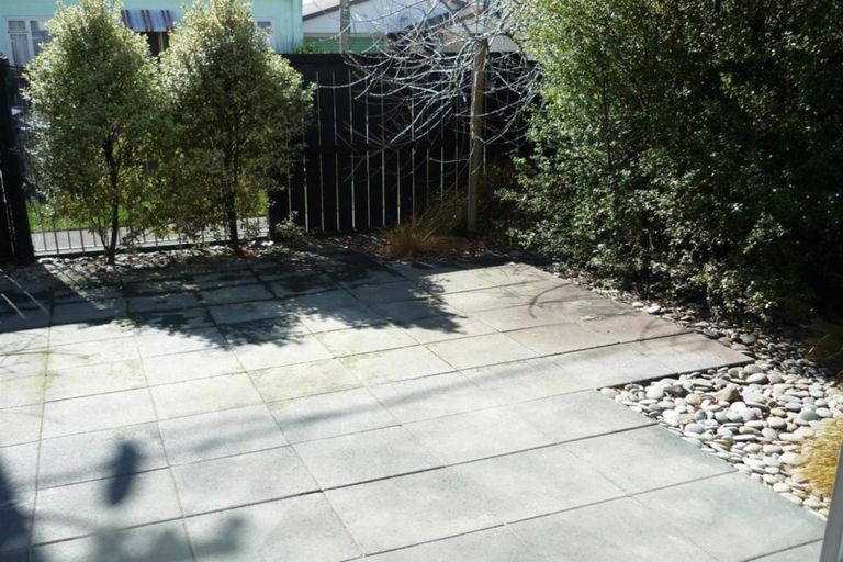 Photo of property in 4/12 Hutcheson Street, Sydenham, Christchurch, 8023