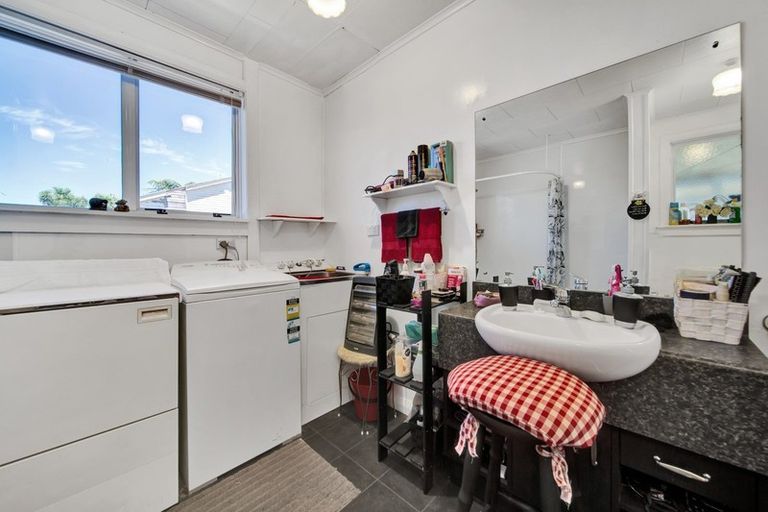 Photo of property in 112 Orlando Street, Stratford, 4332