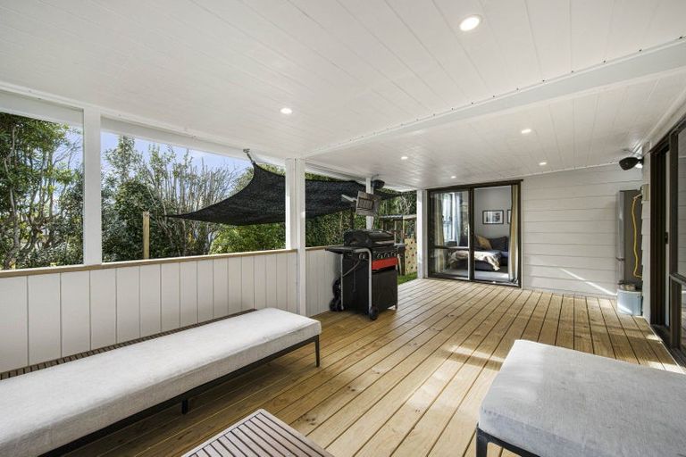 Photo of property in 7 Leaming Place, Clarks Beach, 2122