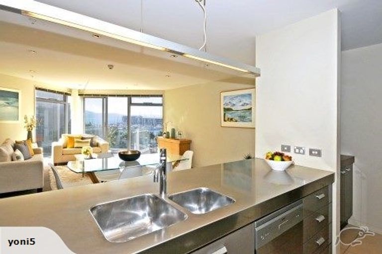 Photo of property in Piermont Apartments, 3e/82 Cable Street, Te Aro, Wellington, 6011