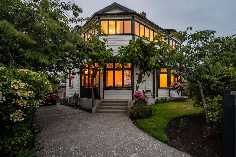 Photo of property in 16 Wai-iti Road, Maori Hill, Timaru, 7910