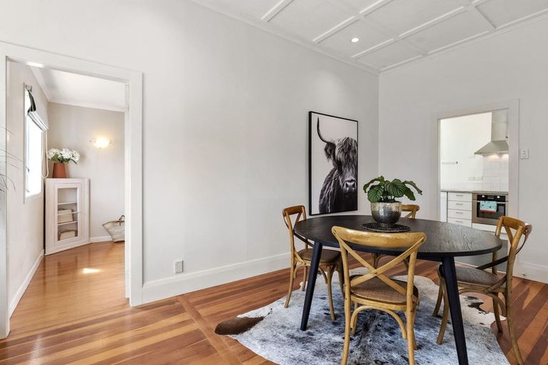 Photo of property in 24 Shoal Bay Road, Devonport, Auckland, 0624