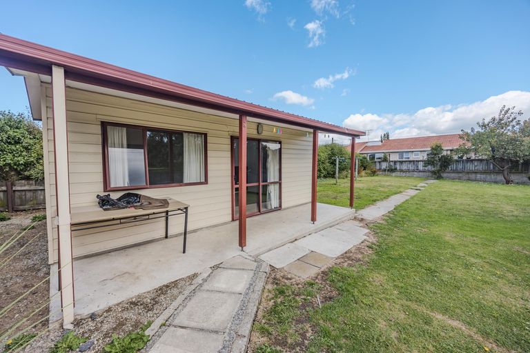 Photo of property in 12 Mersey Street, South Hill, Oamaru, 9400