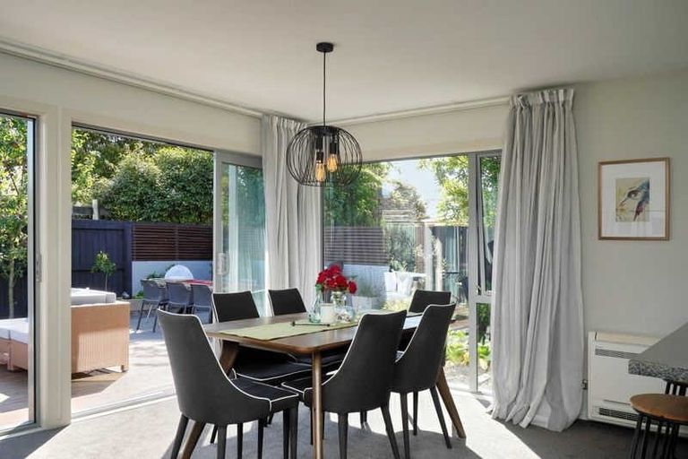 Photo of property in 2/121 Barrington Street, Somerfield, Christchurch, 8024