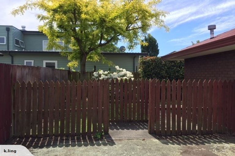 Photo of property in 2/395 Ilam Road, Bryndwr, Christchurch, 8053