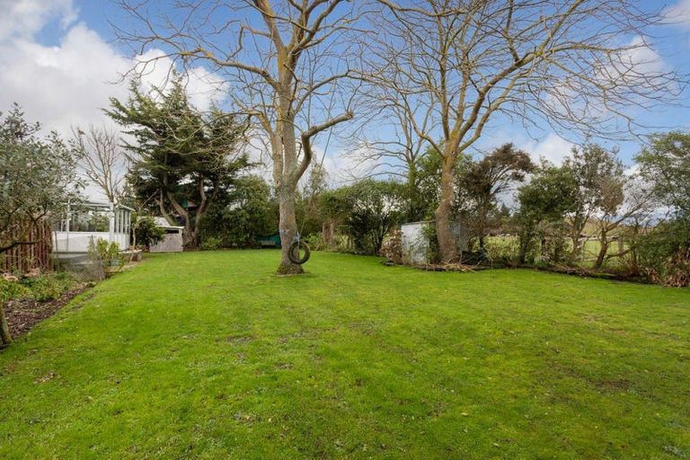 Photo of property in 3 Heretaunga Road, Maharahara, Dannevirke, 4972