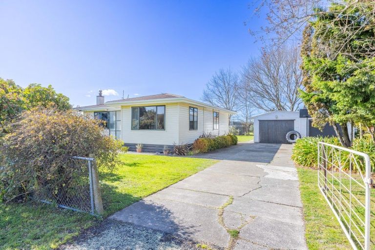 Photo of property in 35 Bell Street, Otane, 4202