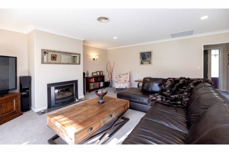 Photo of property in 14 Faith Place, West Melton, Christchurch, 7675