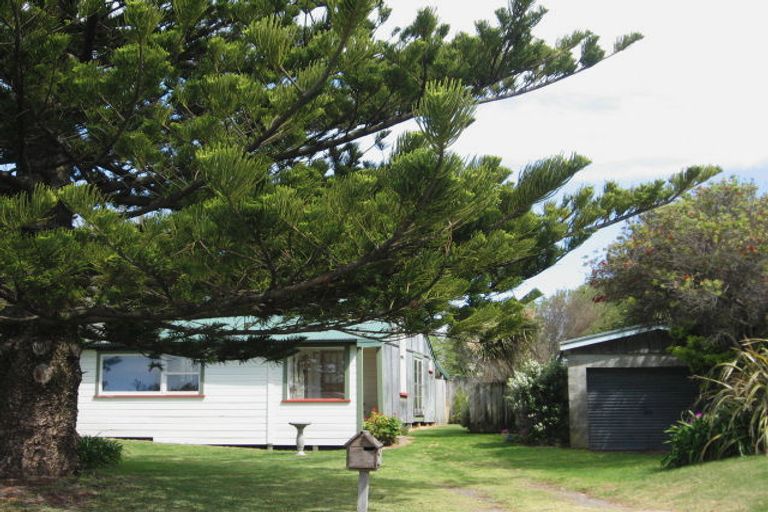 Photo of property in 21 Pare Street, Wainui, Gisborne, 4010