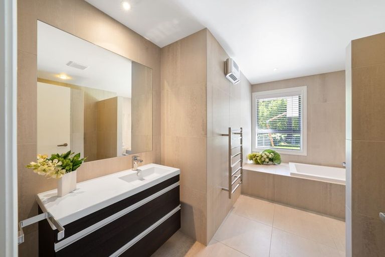 Photo of property in 9 Hollyhock Lane, Wanaka, 9305