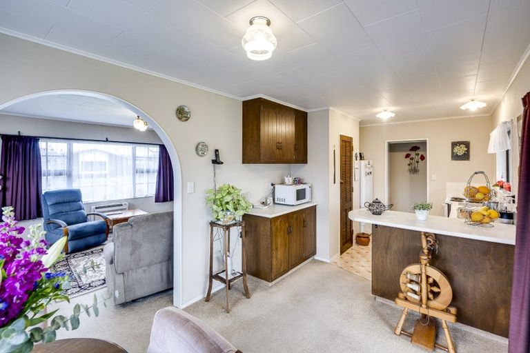 Photo of property in 58 Spriggs Crescent, Greenmeadows, Napier, 4112