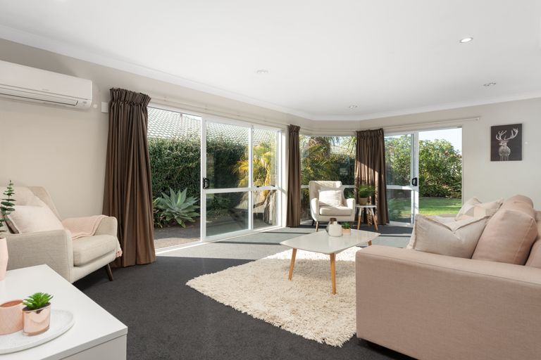 Photo of property in 18 Ocean Crest, Papamoa Beach, Papamoa, 3118