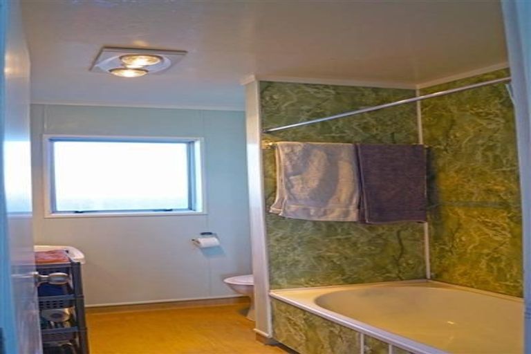 Photo of property in 2/19 Colson Street, Avalon, Lower Hutt, 5011