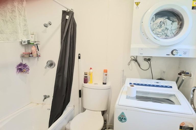 Photo of property in 60a Croydon Street, Karori, Wellington, 6012