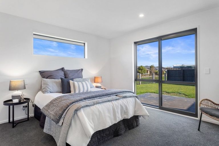 Photo of property in 12 Deans Place, Amberley, 7410