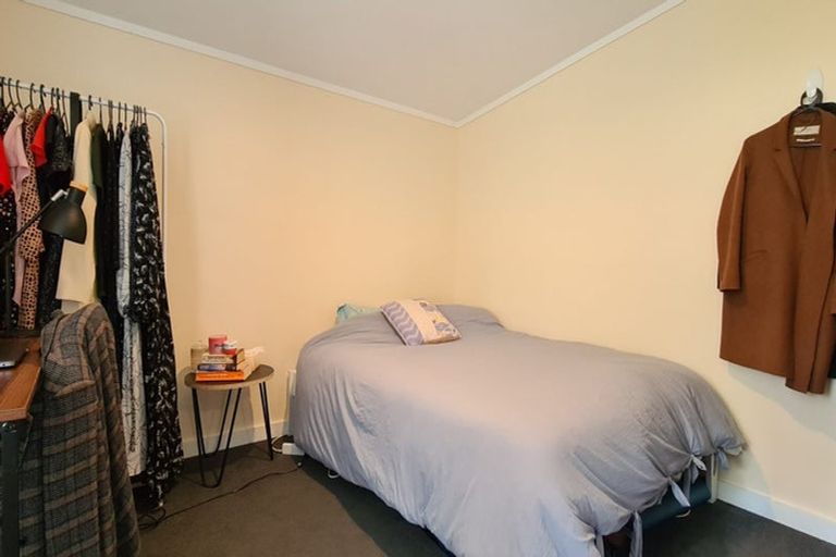 Photo of property in 123a Glenmore Street, Kelburn, Wellington, 6012